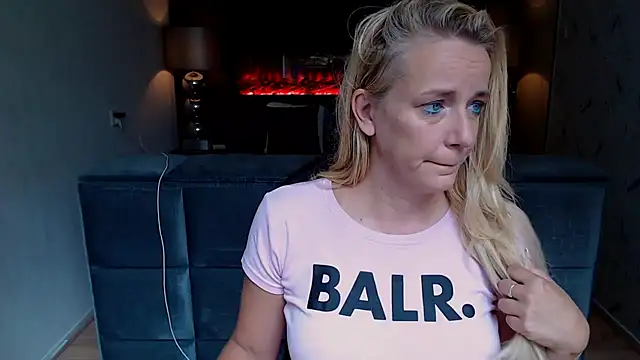 Wendysexyx online show from September 2025 11:44:02 AM