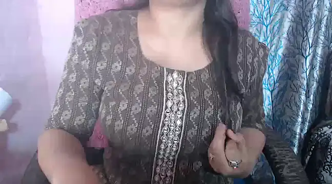 Snapshot of Manpreet_cute chatting on December 2024 06:06:02 PM Manpreet cute online show from December 2024 06:06:02 PM