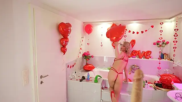 missdaisydiamond777 online show from February 2025 02:02:01 PM