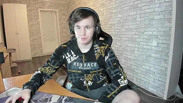 iliaskrislove online show from March 2025 08:34:01 PM