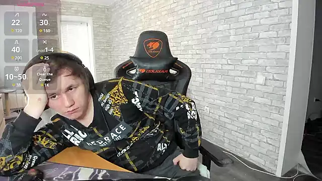 iliaskrislove online show from March 2025 07:15:01 AM