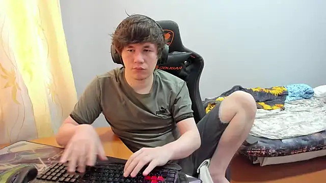 iliaskrislove online show from September 2025 06:59:02 AM