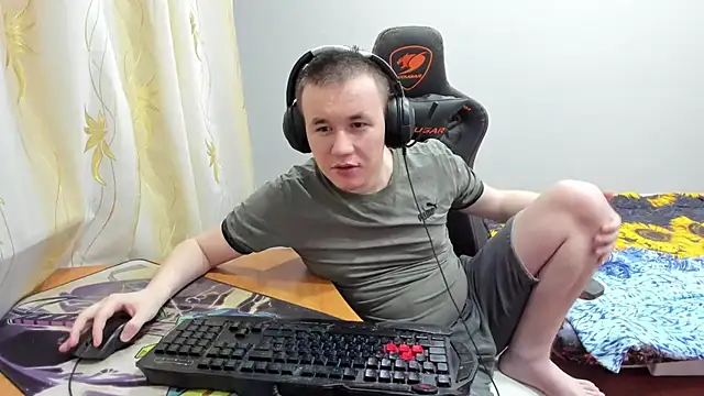 iliaskrislove online show from October 2025 04:52:01 PM