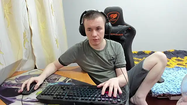 iliaskrislove online show from October 2025 06:19:01 PM