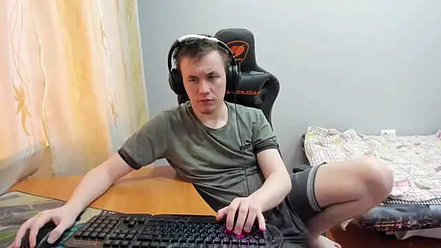 iliaskrislove online show from November 2025 10:56:02 AM