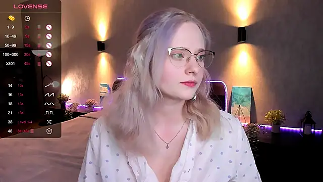 Aemilia  online show from February 2025 09:10:01 AM