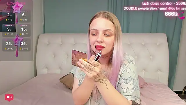 Alice Halle online show from October 2025 11:55:02 AM