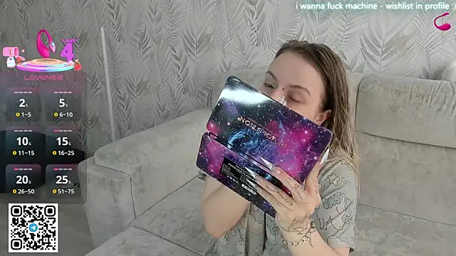 Alice Halle online show from April 2026 08:36:02 AM