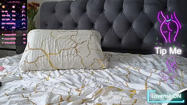 Strip-Lady online show from March 2025 06:51:01 AM