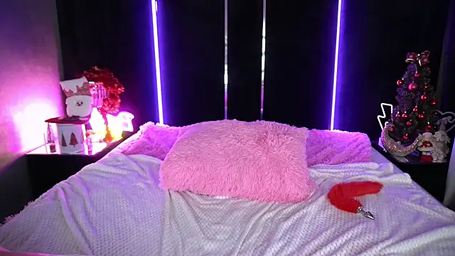 CozyMell online show from December 2024 05:54:02 PM