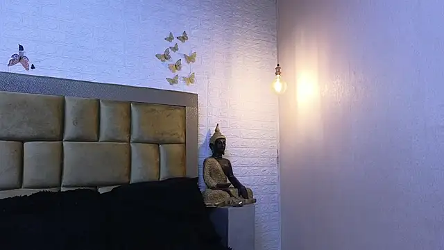 ximenawilliamss online show from December 2025 09:32:02 PM