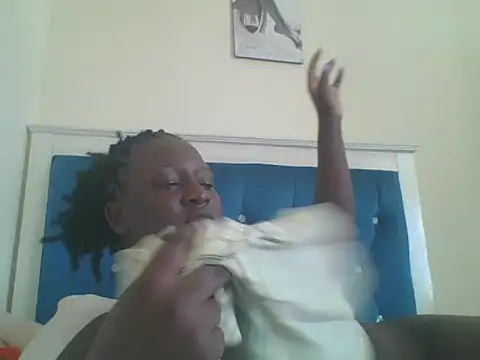 Heavy ass online show from March 2025 01:18:01 PM