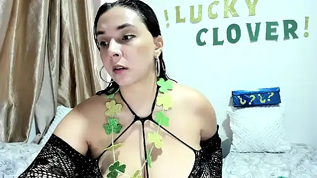 SuzyGamingFairy online show from March 2026 07:28:02 PM