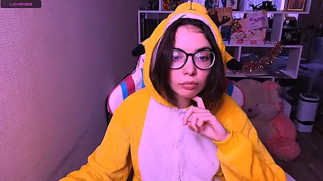 Sia Shine online show from December 2024 09:45:02 AM