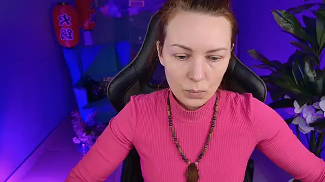 VandaRossi online show from February 2025 09:08:02 AM