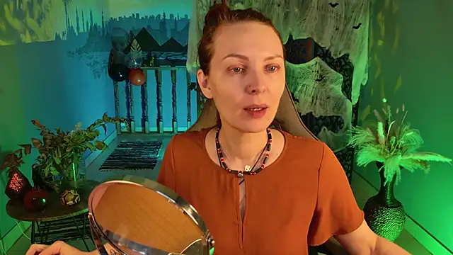 VandaRossi online show from October 2025 05:52:02 AM