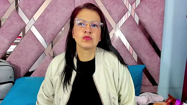 Mulan sexy01 online show from January 2026 01:27:02 PM