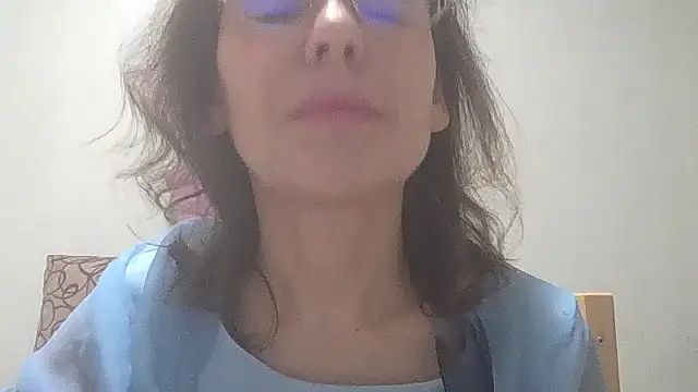 HollyJewel online show from December 2024 07:29:01 PM