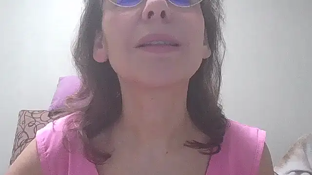 HollyJewel online show from February 2025 05:45:01 PM