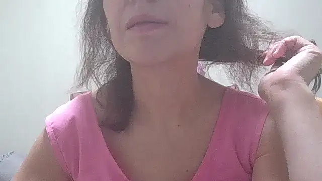 HollyJewel online show from February 2025 04:25:01 PM