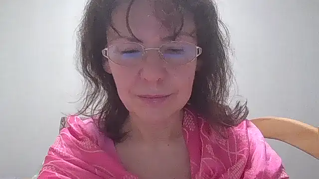 HollyJewel online show from March 2025 07:46:02 PM