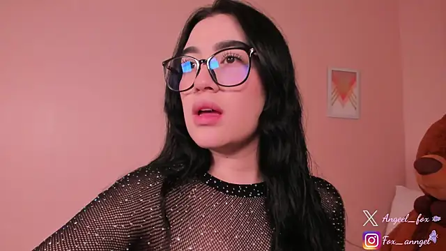 angeel fox online show from October 2025 04:55:01 AM