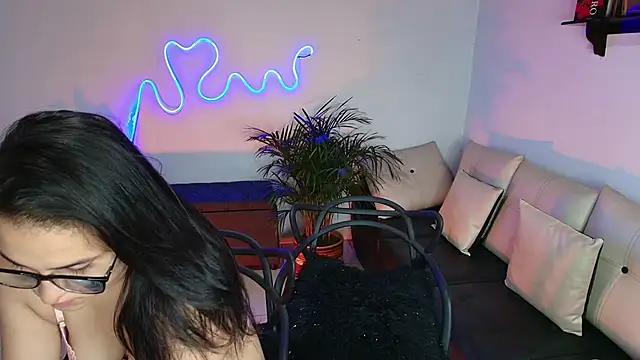 Jules n Gia online show from February 2025 07:57:02 PM