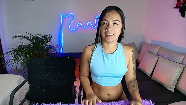 Jules n Gia online show from February 2025 01:44:01 PM