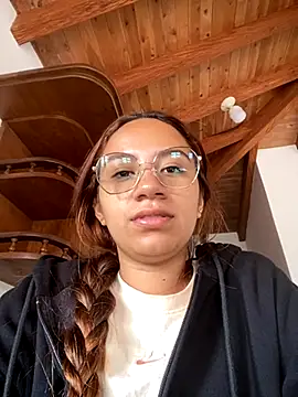 Jules n Gia online show from September 2025 08:31:01 PM