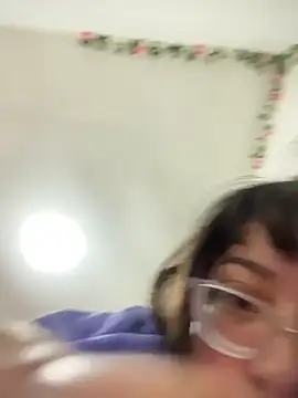 indiegirl666 online show from October 2025 05:19:02 AM