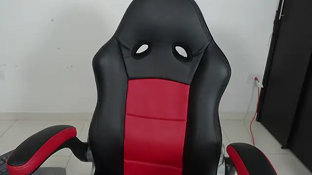 Snapshot of evelin_999_ chatting on February 2025 09:29:02 PM evelin 999 online show from February 2025 09:29:02 PM