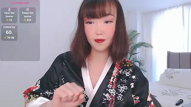 TumiLio online show from March 2025 02:34:01 PM