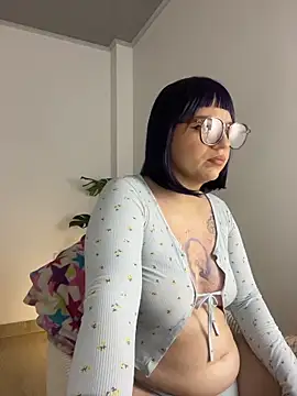 sophia goth online show from November 2025 12:09:01 AM