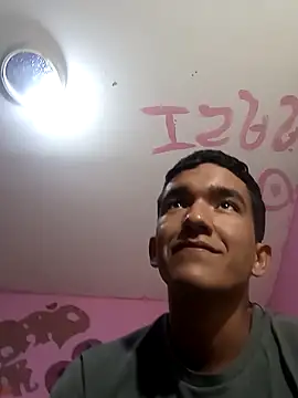 Sweetiefoxxx online show from March 2025 08:01:02 PM