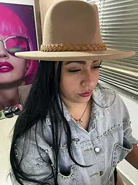 Snapshot of marta201_alfaro chatting on February 2025 06:17:02 PM marta201 alfaro online show from February 2025 06:17:02 PM