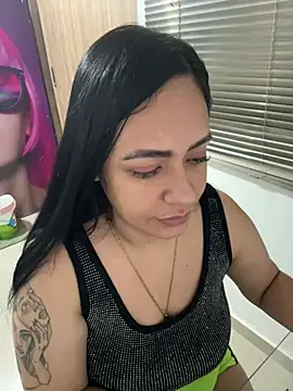 Snapshot of marta201_alfaro chatting on February 2025 12:27:02 PM marta201 alfaro online show from February 2025 12:27:02 PM