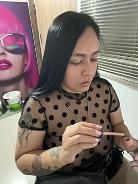 Snapshot of marta201_alfaro chatting on February 2025 05:37:02 PM marta201 alfaro online show from February 2025 05:37:02 PM