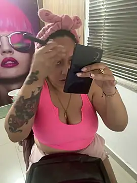 Snapshot of marta201_alfaro chatting on March 2025 06:33:02 PM marta201 alfaro online show from March 2025 06:33:02 PM