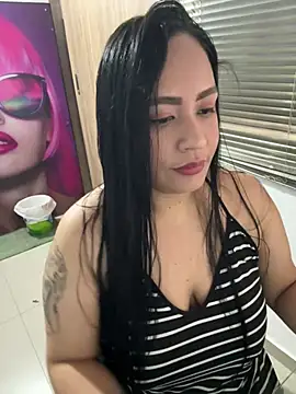 Snapshot of marta201_alfaro chatting on March 2025 05:22:02 PM marta201 alfaro online show from March 2025 05:22:02 PM