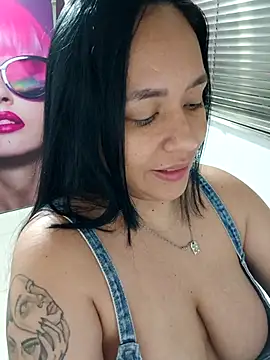 Snapshot of marta201_alfaro chatting on October 2025 10:08:02 AM marta201 alfaro online show from October 2025 10:08:02 AM