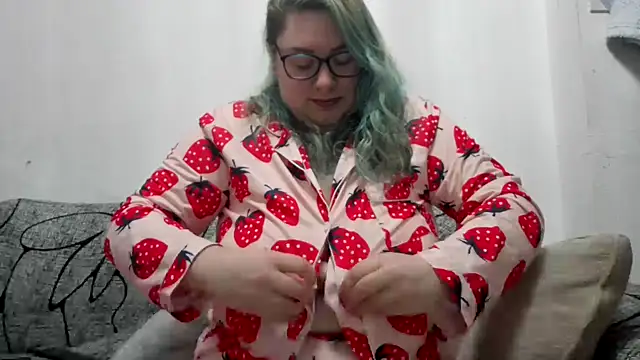 Snapshot of Bustycurves chatting on April 2026 11:02:02 PM Bustycurves online show from April 2026 11:02:02 PM