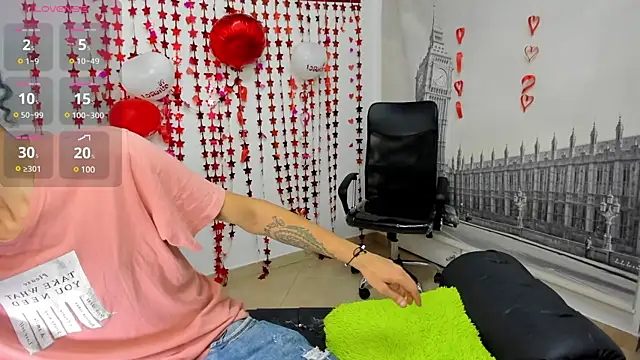Snapshot of master_and_sumisse chatting on February 2025 04:14:02 AM master and sumisse online show from February 2025 04:14:02 AM