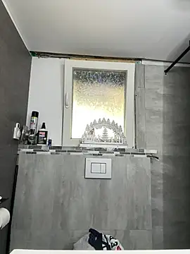 Livewithlucy online show from December 2024 12:36:01 PM