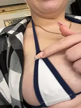 Livewithlucy online show from March 2025 04:01:02 PM