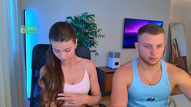 Snapshot of Jony_and_Jessica chatting on June 2026 04:35:01 AM Jony and Jessica online show from June 2026 04:35:01 AM
