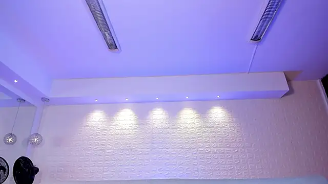 violet scott online show from January 2025 05:06:01 PM