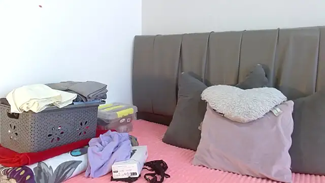 Cherllynn online show from January 2025 02:30:01 PM