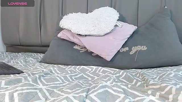 Cherllynn online show from January 2025 10:01:01 PM