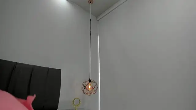 Cherllynn online show from February 2025 02:04:01 PM