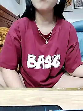 cream1299 online show from March 2025 12:00:01 PM